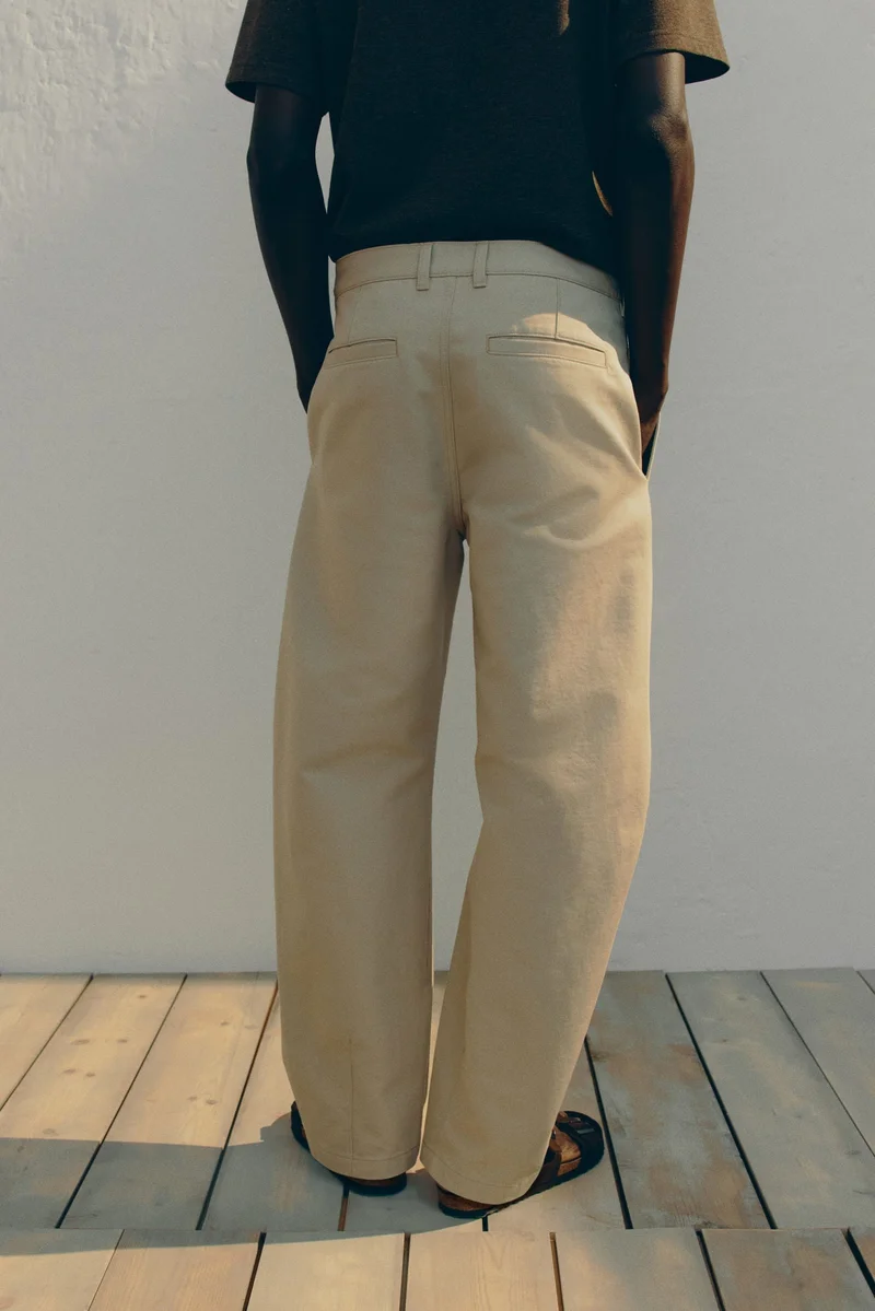 اتش اند ام بنطلون تشينو بقصّة مريحة